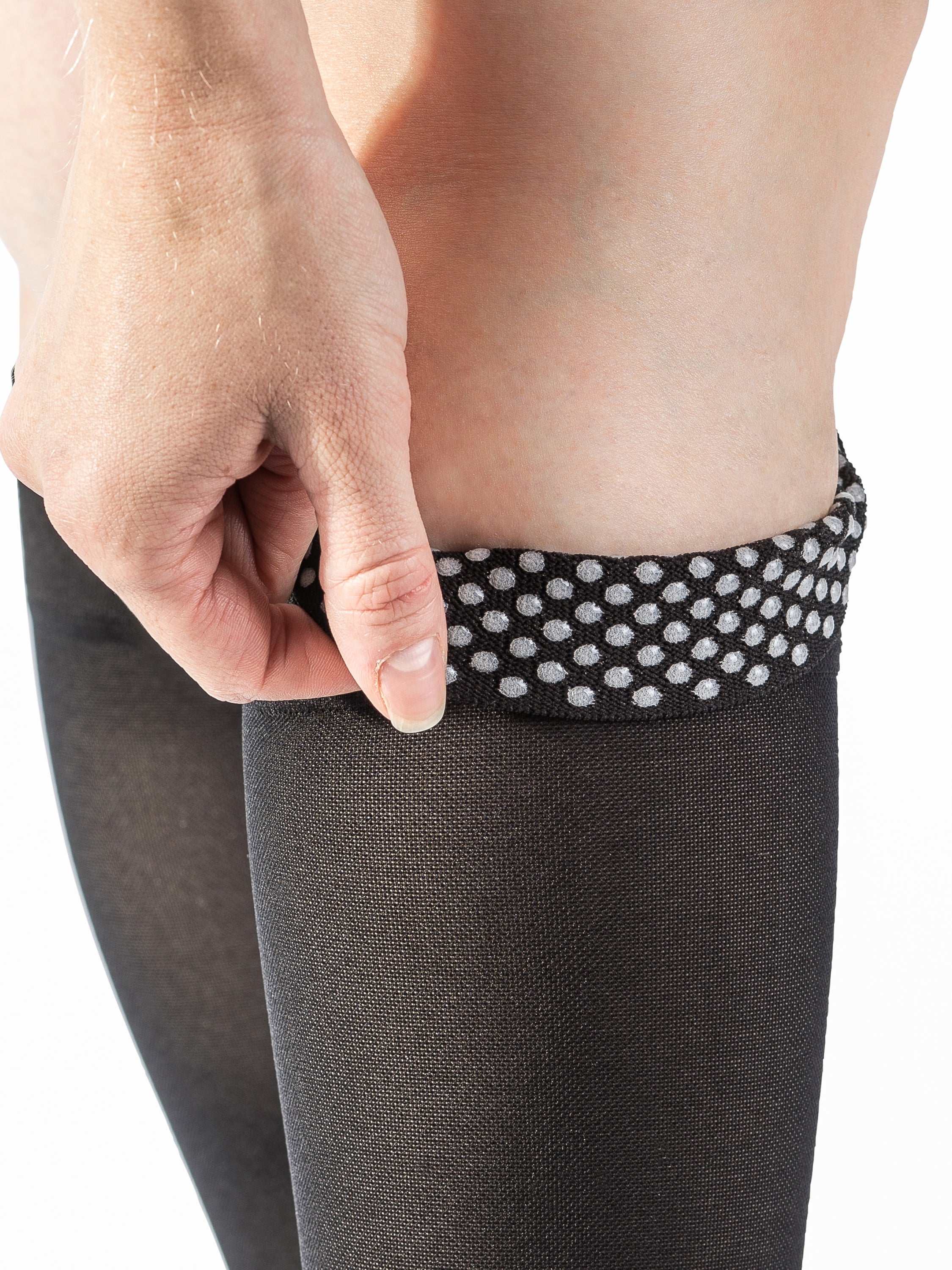 Women's Essential Opaque Calf Grip-Top